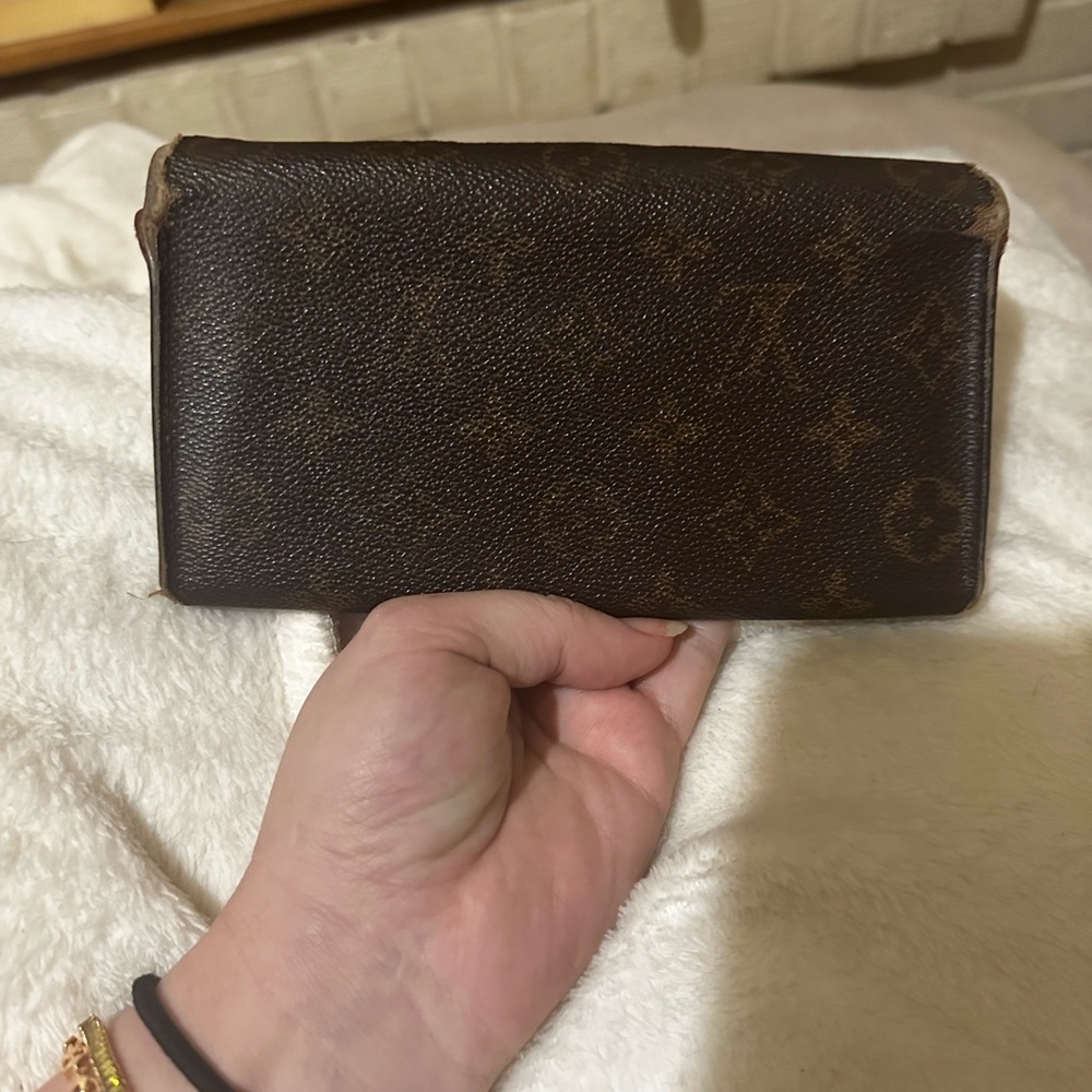 Louis Vuitton Brown Wallet - Picture 13 of 16
